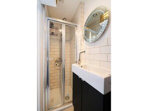 Kostenlose Toilettenartikel