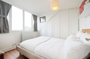 1 bedroom, free WiFi - Cozy & Homey Flat for 4 in Trendy Stoke Newington (London)