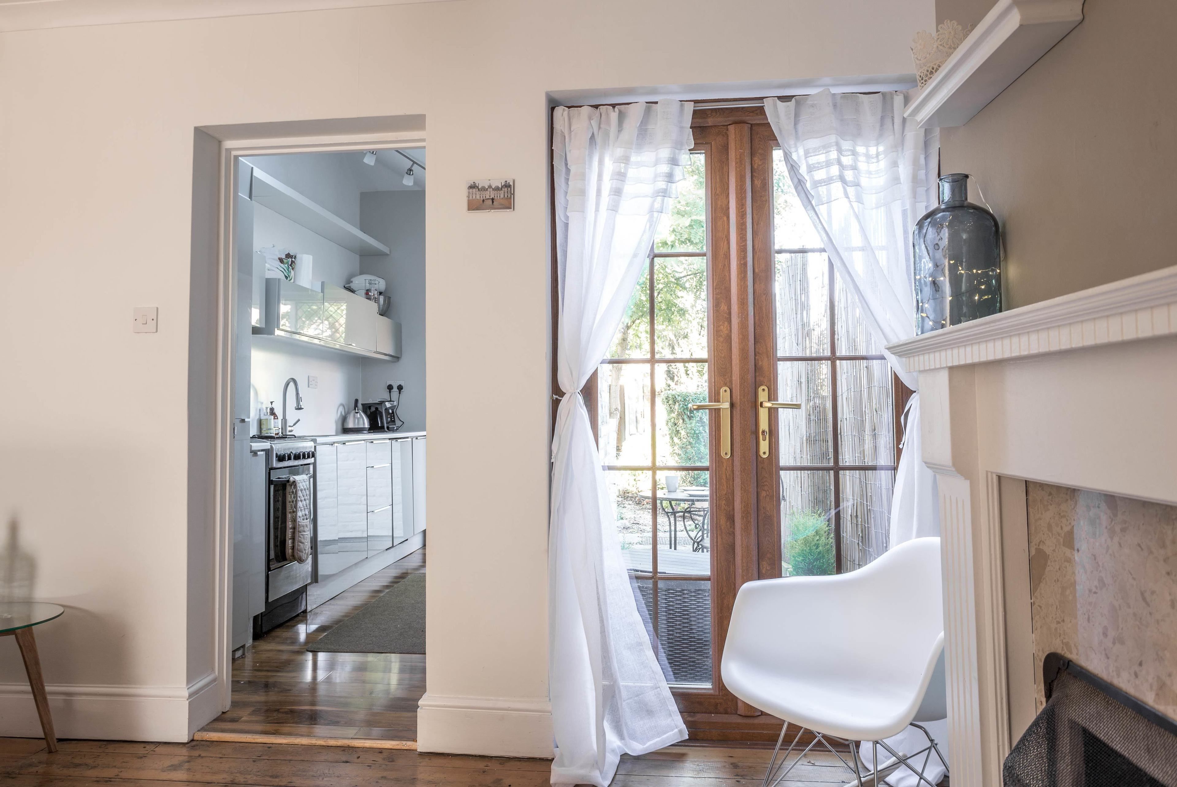 2 bedrooms, iron/ironing board, free WiFi