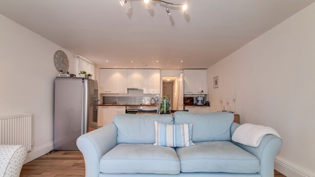Living area - Bright, Spacious 1BR Chorlton Apt for 2 W/patio (Manchester)