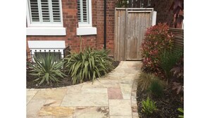 Property entrance - Bright, Spacious 1BR Chorlton Apt for 2 W/patio (Manchester)