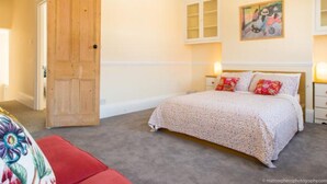 House (3 Bedrooms) | 3 bedrooms, iron/ironing board, WiFi (free), bed sheets - Classic Victorian House Sleeps 8 in East Brighton (Brighton)