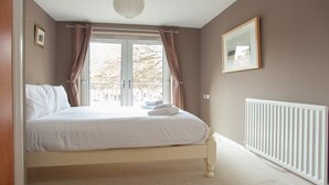 2 bedrooms, WiFi (free) - Gorgeous 2 Bed Flat in Historical Edinburgh (Edinburgh)