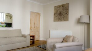 Apartment (2 Bedrooms) | Living area - Brilliant High-end Apartment in Brighton Sleeps 6 (Hove)
