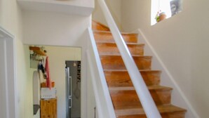 Staircase - Brilliant High-end Apartment in Brighton Sleeps 6 (Hove)