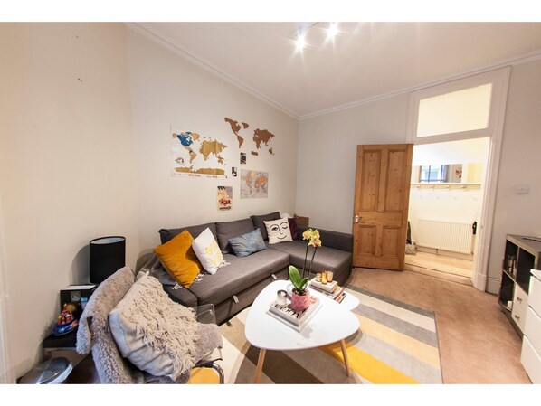 Living area - Cosy, Modern Flat in Covent Garden (London)