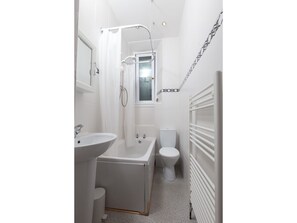 مستلزمات مجانية للعناية الشخصية