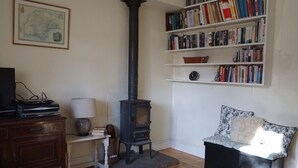 Unclassified image, 2 of 20, button - Comfortable Family Home in Oxford With Parking (Oxford)