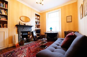Living area - Lovely & Central Garden Flat in Victoria (London)
