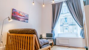 公寓 (1 Bedroom) | 起居区