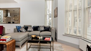 Unclassified image, 5 of 16, button - Fabulous Flat in the Heart of Brighton's Lanes (Brighton)