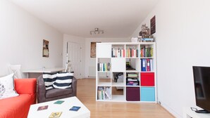 TV - Ideal Fringe Base: Great Value + Free Parking! (Edinburgh)