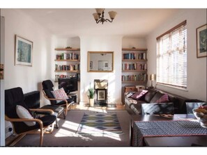 Lägenhet (2 Bedrooms) | Vardagsrum | Tv