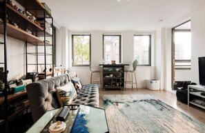 Apartment (2 Bedrooms) | Living area