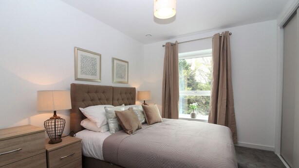 Unclassified image, 1 of 18, button - Luxury 2BR Modern Flat for 6 Near Holyrood Park (Edinburgh)