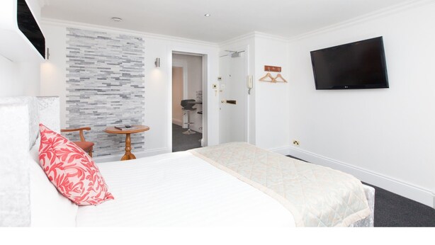 1 bedroom, WiFi (free)