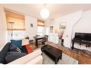 TV - Fantastic Property for 4 in the Heart of London (London)