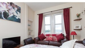 Apartment, 1 Bedroom | 1 bedroom, iron/ironing board, free WiFi, bed sheets