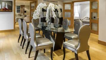 Spiseområde på rommet