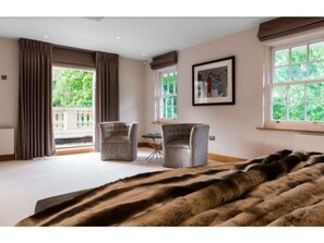 6 多间卧室、免费 WiFi