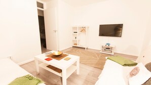 Apartment (1 Bedroom) | Living area | TV - Newly Refurbished 2-br Flat for 5 in London (London)
