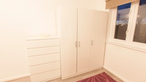 Apartment (1 Bedroom) | 1 bedroom, iron/ironing board, free WiFi, bed sheets - Newly Refurbished 2-br Flat for 5 in London (London)