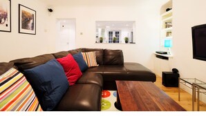 Unclassified image, 2 of 41, button - Garden Flat for 4 in Kentish Town/camden (London)