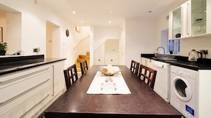 Unclassified image, 3 of 41, button - Garden Flat for 4 in Kentish Town/camden (London)
