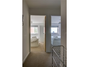 Apartment (2 Bedrooms) | 2 bedrooms, iron/ironing board, free WiFi, bed sheets - Large, Spacious and Modern apt for 4 in Manchester (Salford)
