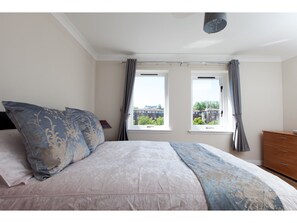 2 bedrooms, free WiFi