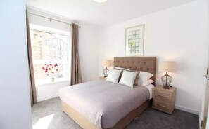 Apartment (2 Bedrooms) | 2 bedrooms, iron/ironing board, free WiFi, bed sheets - Luxurious, New Flat for 6 Near Arthur's Seat (Edinburgh)