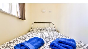 1 bedroom, desk, iron/ironing board, WiFi (free)