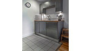 Unclassified image, 4 of 12, button - Spacious 1 Bedroom Flat for 2 in Manchester (Manchester)