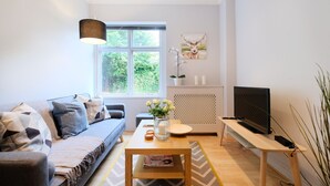 Room - Modern 2 BR Flat in Bedford Park (London)