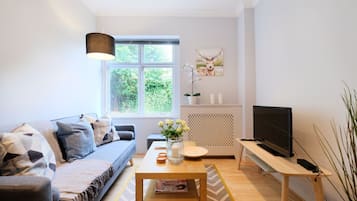 2 bedrooms, iron/ironing board, free WiFi