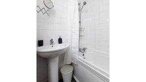 Bathroom - Stylish/spacious/central! Fab Festival Flat For 4 (Edinburgh)