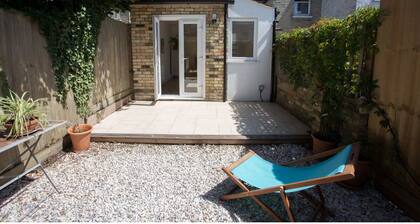 Stunning House in Historic Central Cambridge for 7