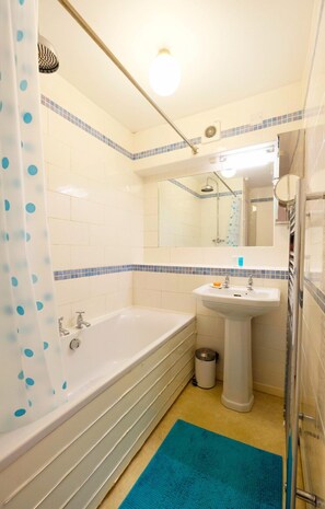 淋浴设施、免费洗浴用品