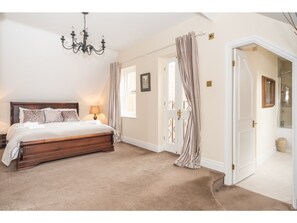 House (2 Bedrooms) | 2 bedrooms, iron/ironing board, free WiFi, bed sheets