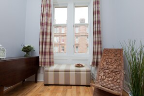 Interior - Traditional 1BR Tenement in Leith Walk Area for 2 (Edinburgh)
