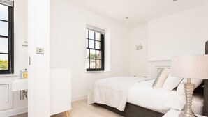 2 chambres, fer et planche à repasser, Wi-Fi gratuit