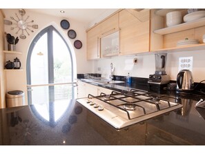 Apartment (1 Bedroom) | Private kitchen