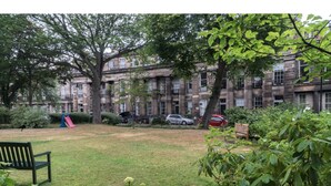 Garden - Stunning, Georgian, Grade A Listed Building for 6 (Edinburgh)