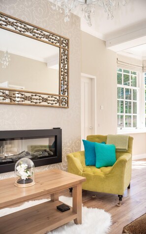 Departamento (1 Bedroom) | Área de sala de estar | Televisión LCD de 40 pulgadas con canales digitales y televisión 