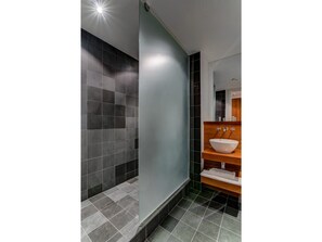 Kostenlose Toilettenartikel