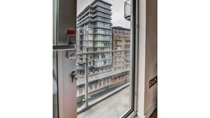 View from property - Stunning, Huge and Elegant apt for 6 in Manchester (Manchester)