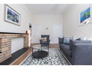 Apartamento (2 Bedrooms) | Sala de estar