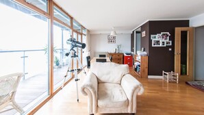 Unclassified image, 2 of 24, button - Stunning View Entire Flat Excel Canary Wharf - Sleeps 4 (London)