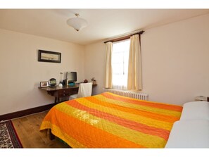 1 chambre, fer et planche à repasser, Wi-Fi gratuit