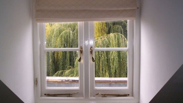 Unclassified image, 1 of 17, button - Stylish 2BR Flat Central Oxford With Parking (Oxford)
